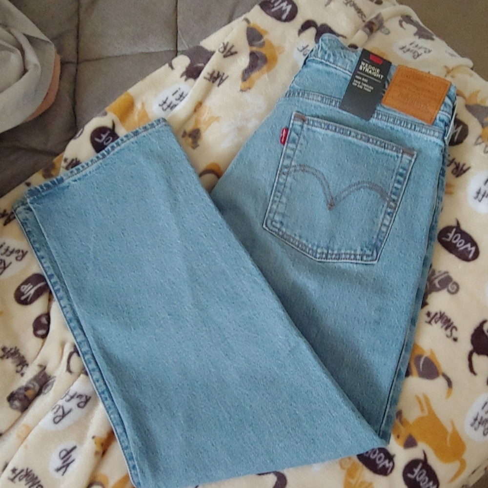 Levis wedgie straight jeans